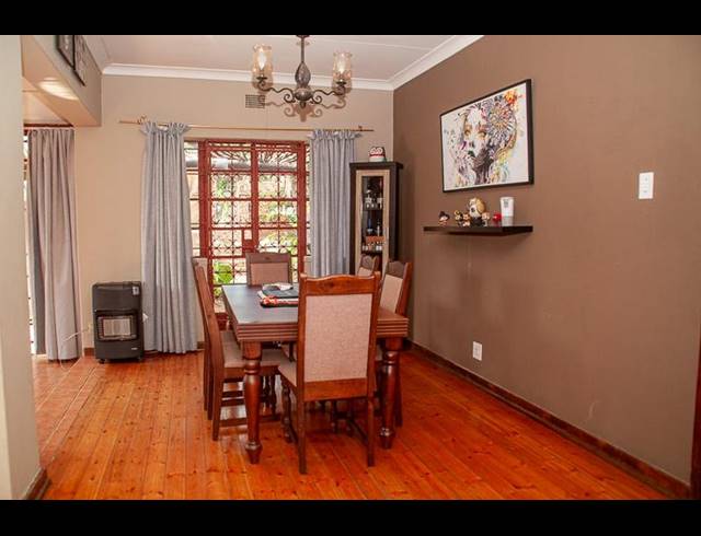 3 BEDROOM HOUSE FOR SALE IN SUNNYRIDGE